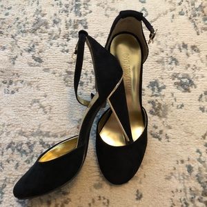 Black Heel with Gold Trim